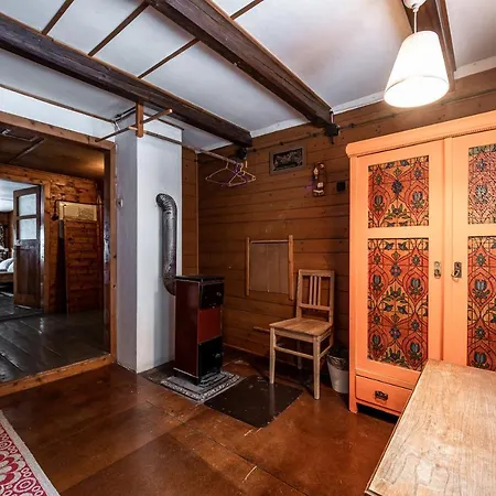 Hajenka Dağ evi *